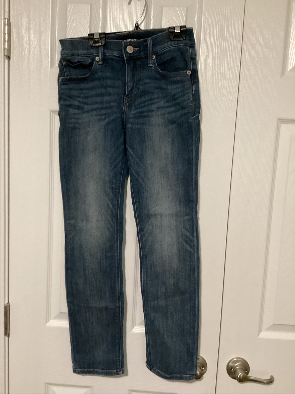 Express Women's Medium Wash Straight Leg Jeans